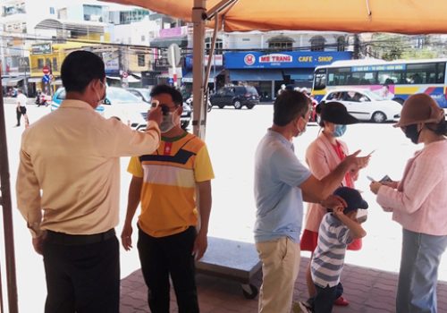 Nha Trang vẫn hút khách nội địa